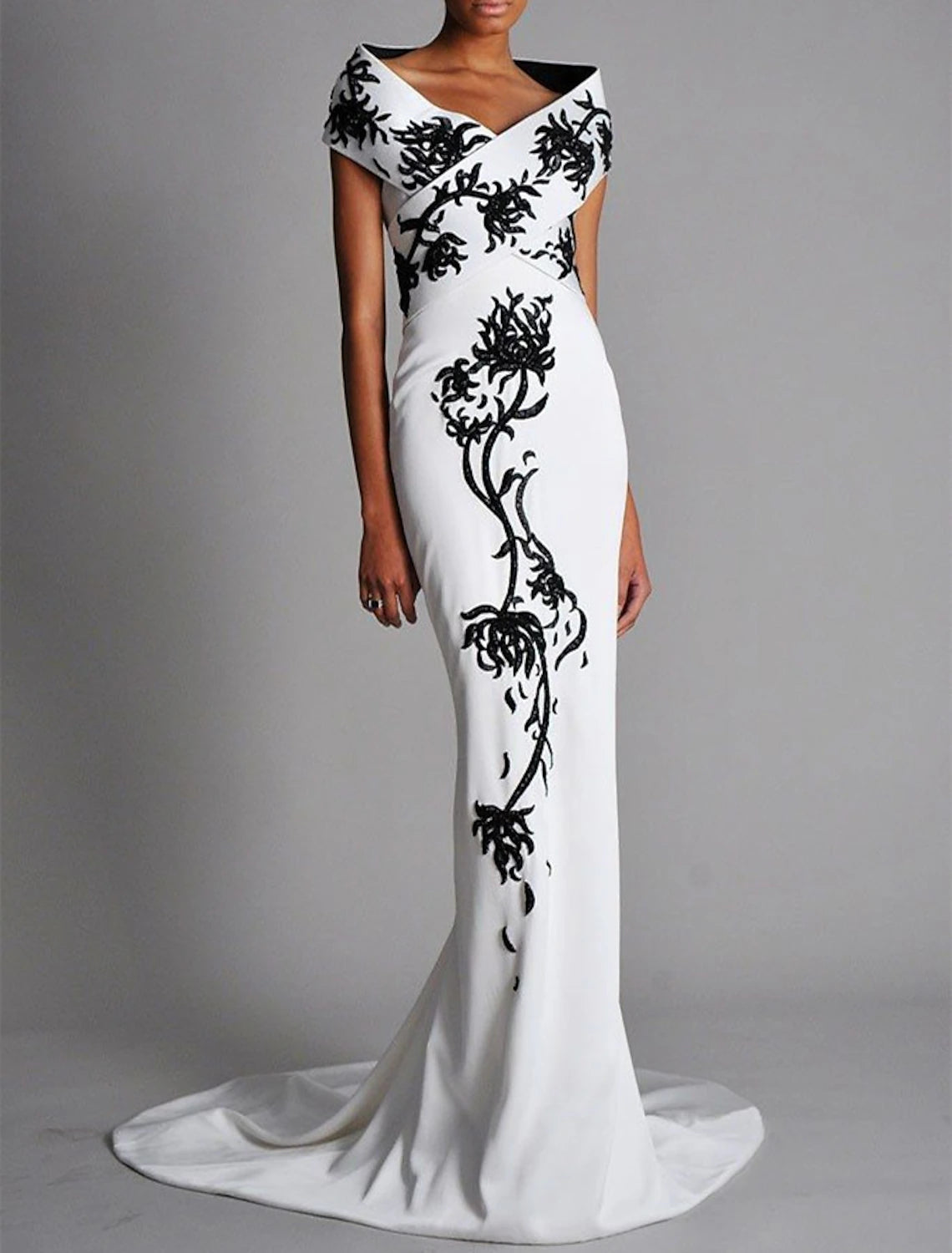 Wholesale Mermaid / Trumpet Evening Gown Color Block Dress Formal Wedding Guest Court Train Sleeveless V Neck Lace with Appliques